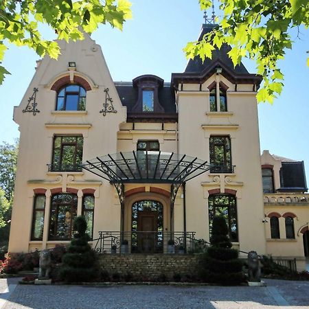 Le Manoir De La Mantille Caudry Exterior photo